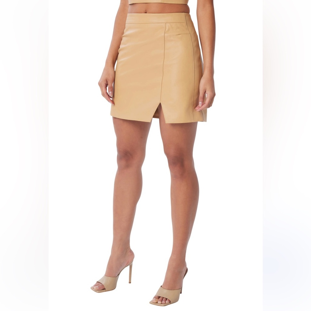Lita by Ciara leather skirt size 6